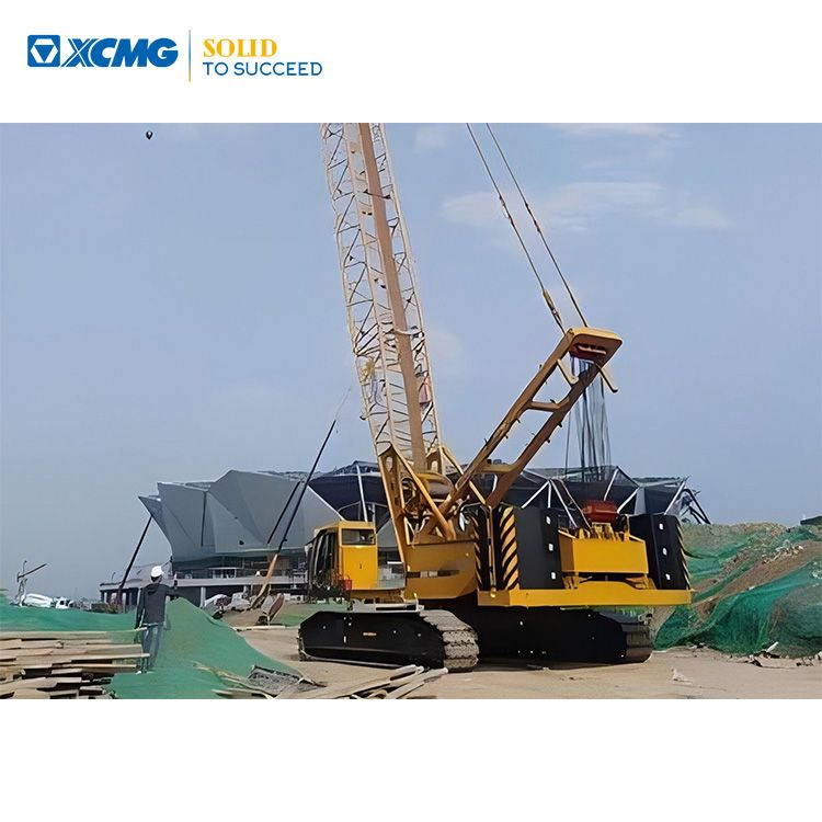 XCMG Official High Efficiency Second Hand Lifting Machinery XGC130 Mobile Crawler Crane Price